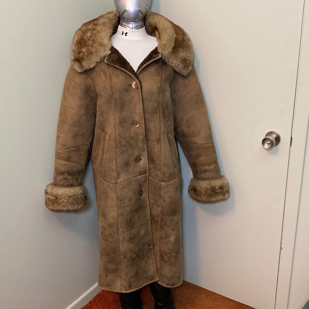 Women's Long Faux Shearling Coat with Fur Trim - Brown
